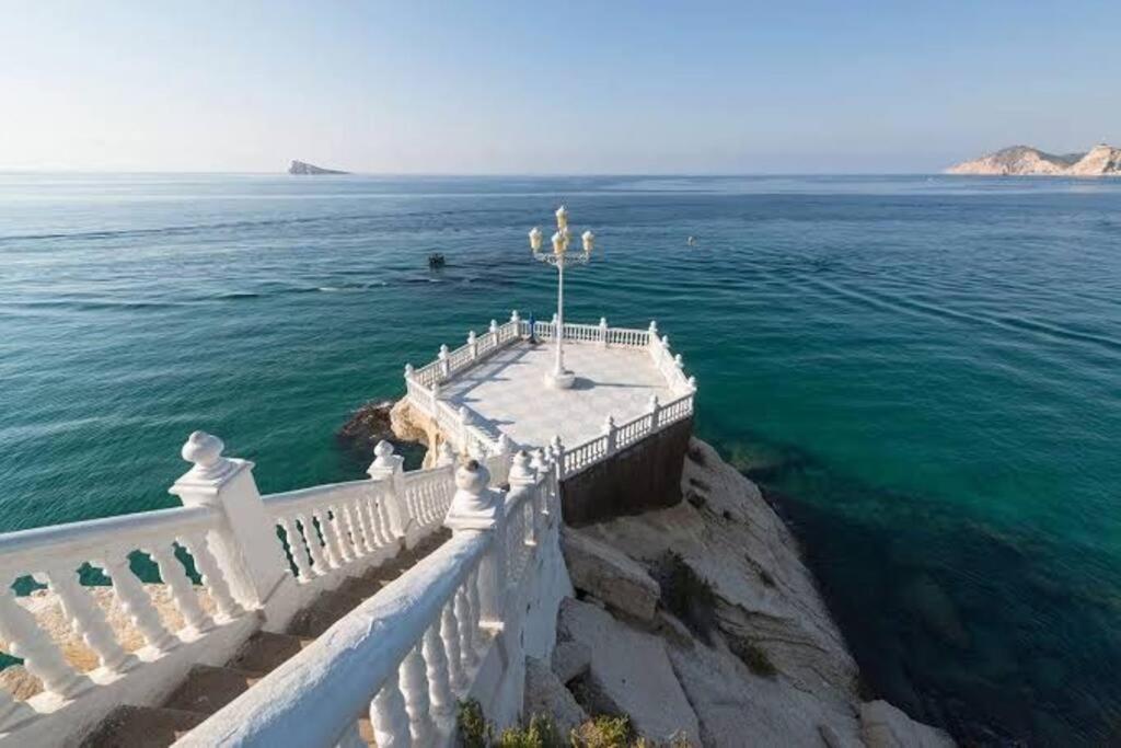 Apartamento Centrico Y En Primera Linea De Playa Lägenhet Benidorm Exteriör bild