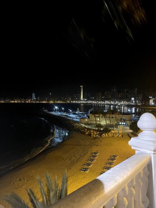 Apartamento Centrico Y En Primera Linea De Playa Lägenhet Benidorm Exteriör bild