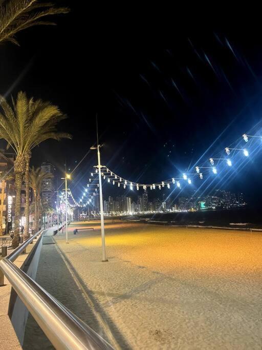 Apartamento Centrico Y En Primera Linea De Playa Lägenhet Benidorm Exteriör bild