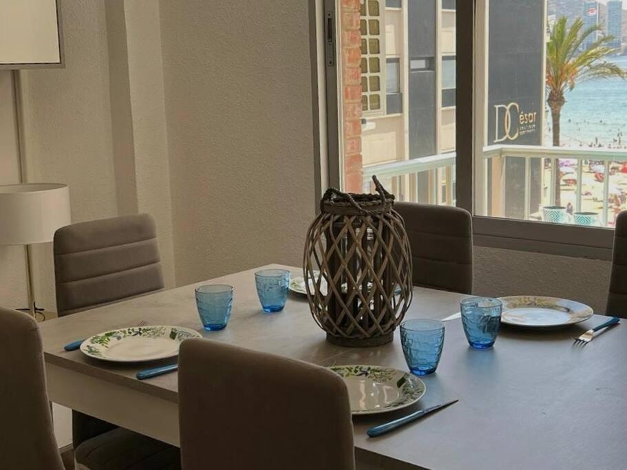Apartamento Centrico Y En Primera Linea De Playa Lägenhet Benidorm Exteriör bild